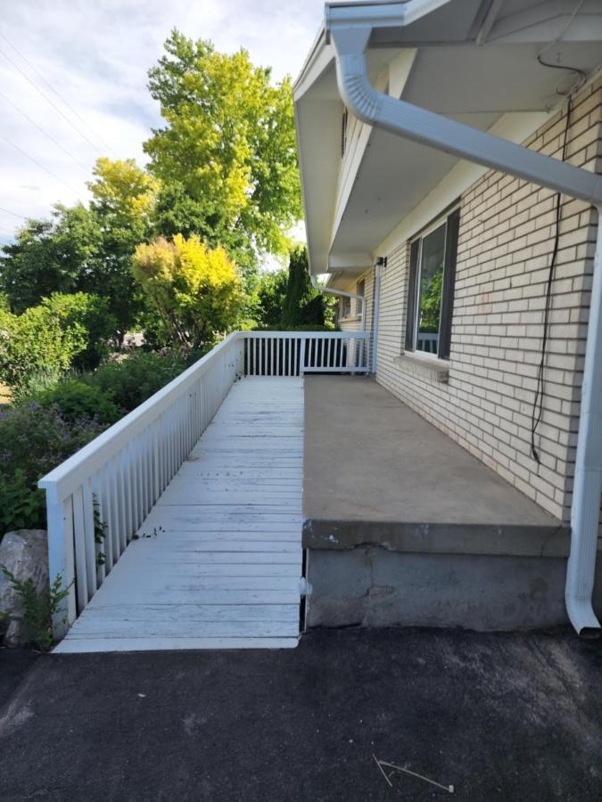 3 Bed 2 Bath Full Accessible Townhome In Heart Of Slc Саут-Джордан Экстерьер фото
